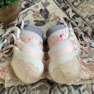 ✨💗✨Lot of 6 size 38D bras - 5 VS and 1 Aerie